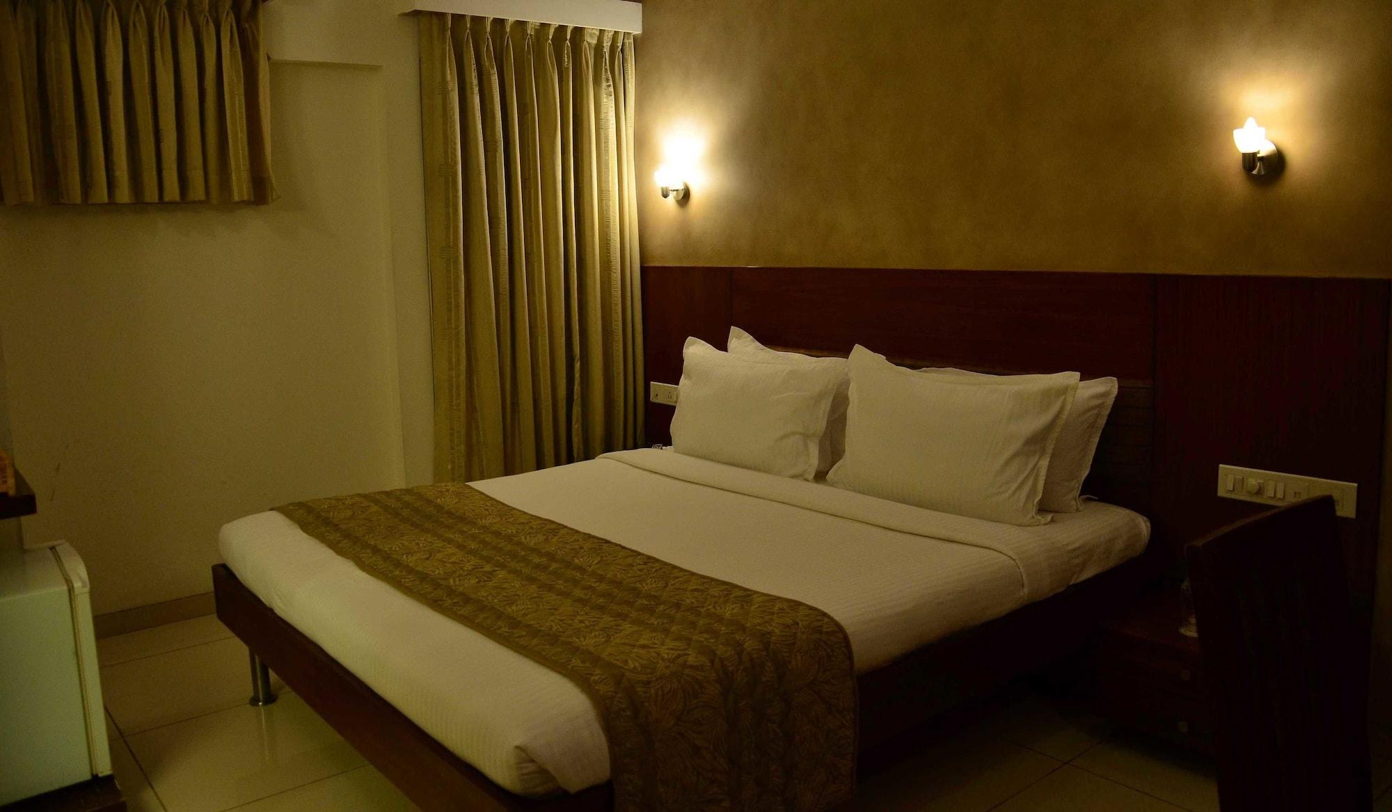 Cambay Sapphire, Gandhinagar Otel Dış mekan fotoğraf