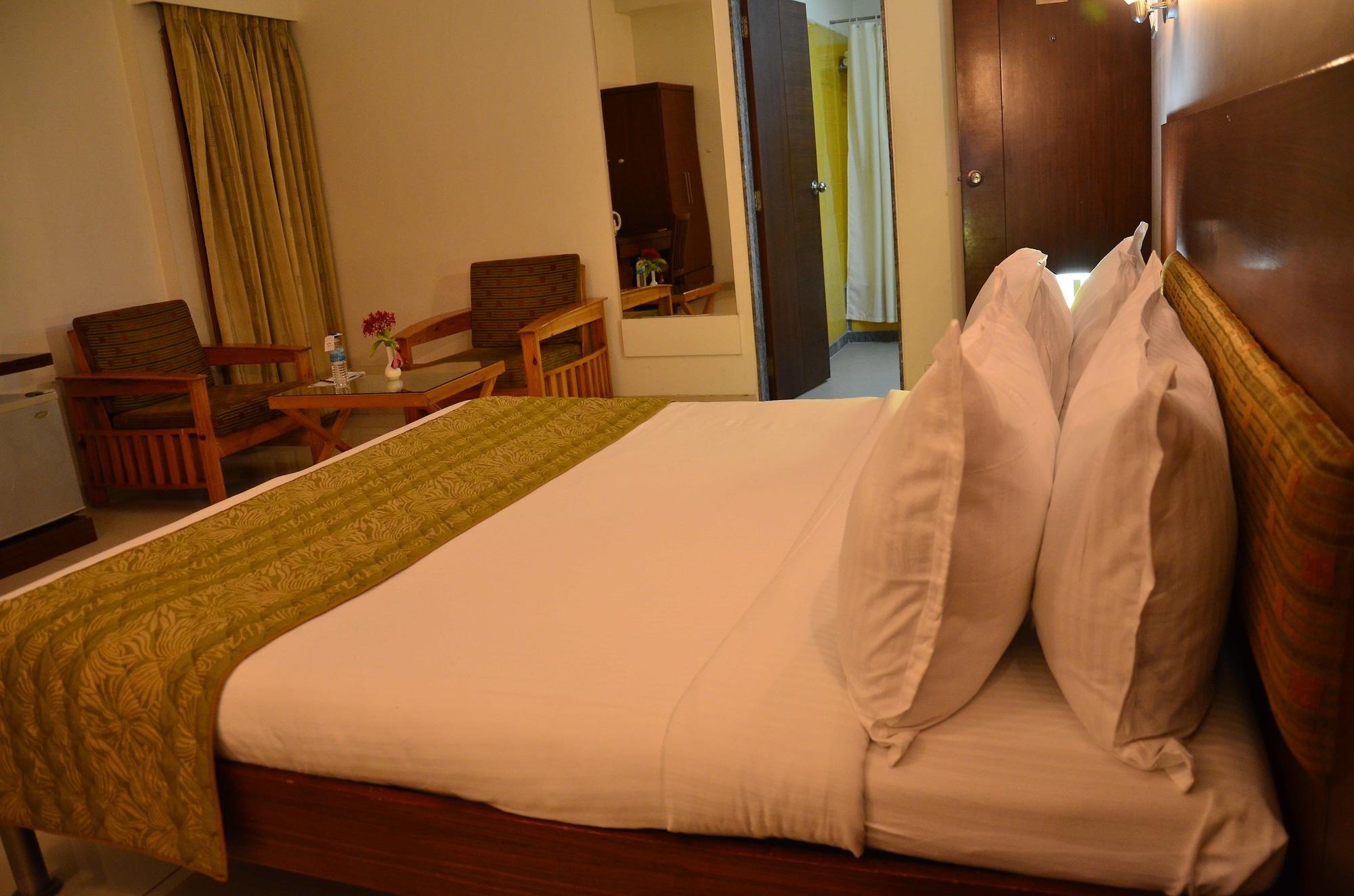 Cambay Sapphire, Gandhinagar Otel Dış mekan fotoğraf