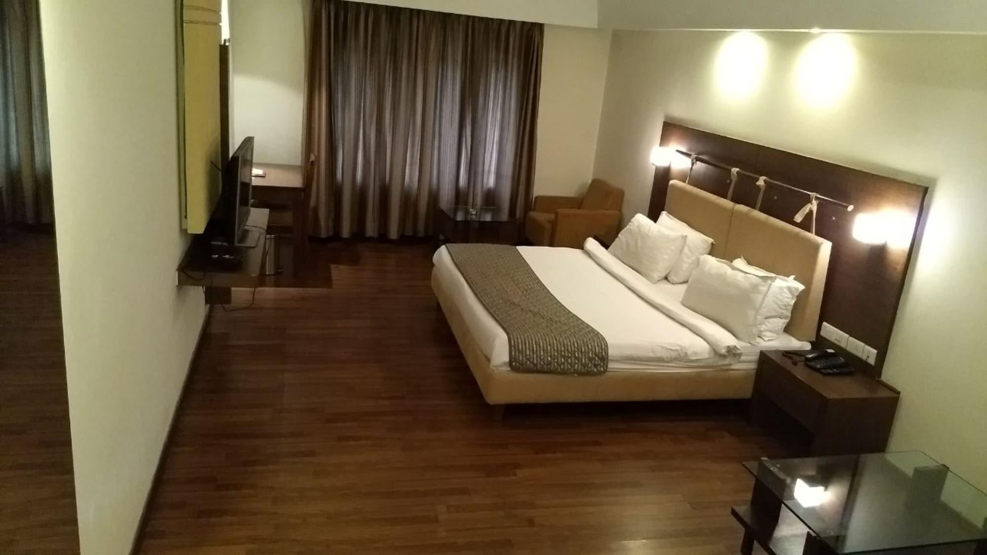 Cambay Sapphire, Gandhinagar Otel Dış mekan fotoğraf