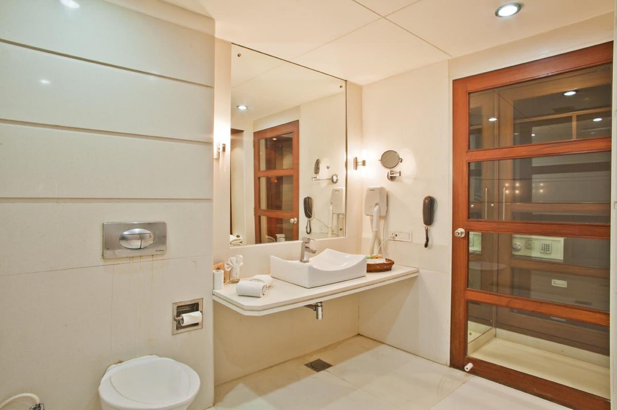Cambay Sapphire, Gandhinagar Otel Dış mekan fotoğraf