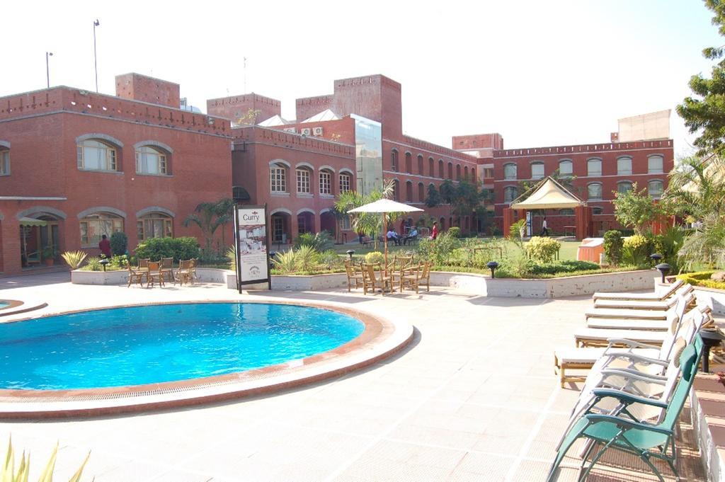 Cambay Sapphire, Gandhinagar Otel Dış mekan fotoğraf