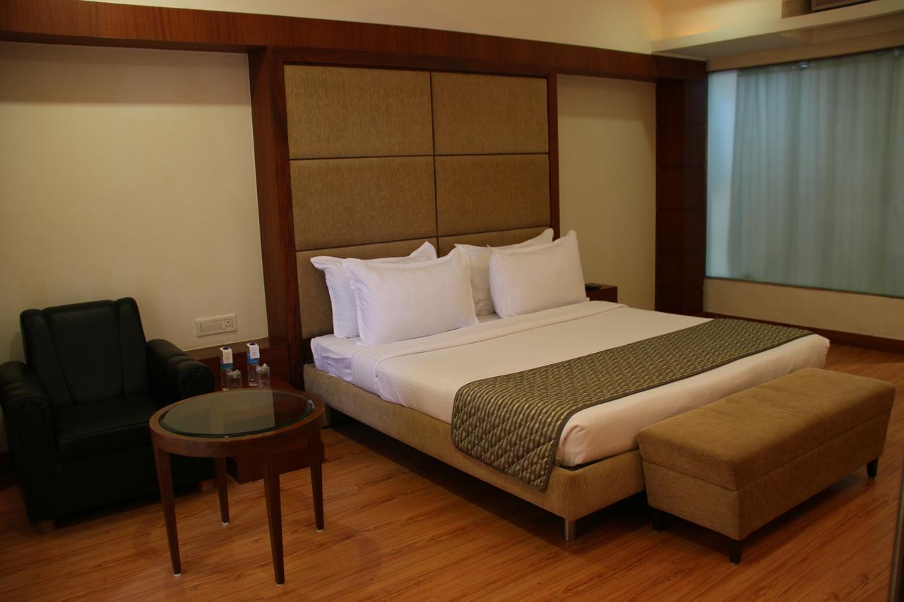 Cambay Sapphire, Gandhinagar Otel Dış mekan fotoğraf