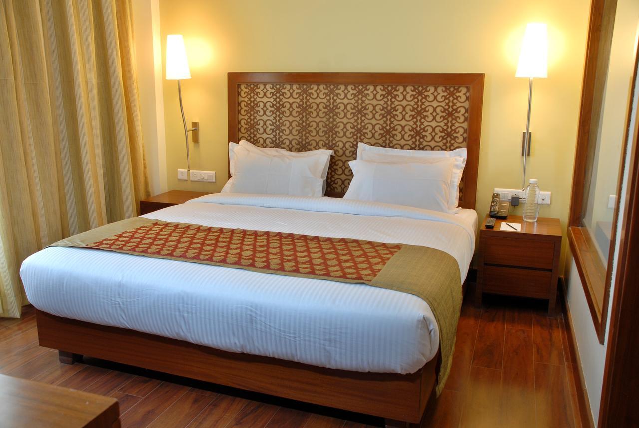 Cambay Sapphire, Gandhinagar Otel Dış mekan fotoğraf