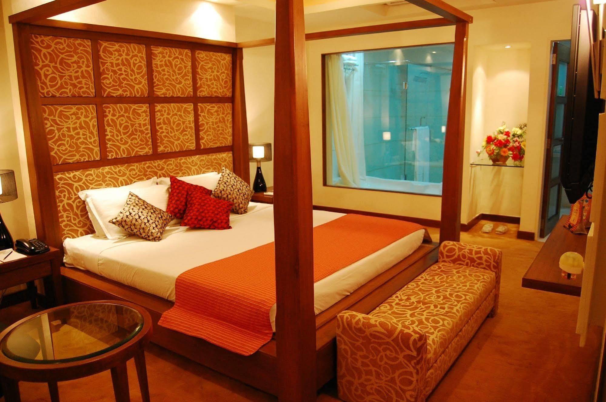 Cambay Sapphire, Gandhinagar Otel Dış mekan fotoğraf