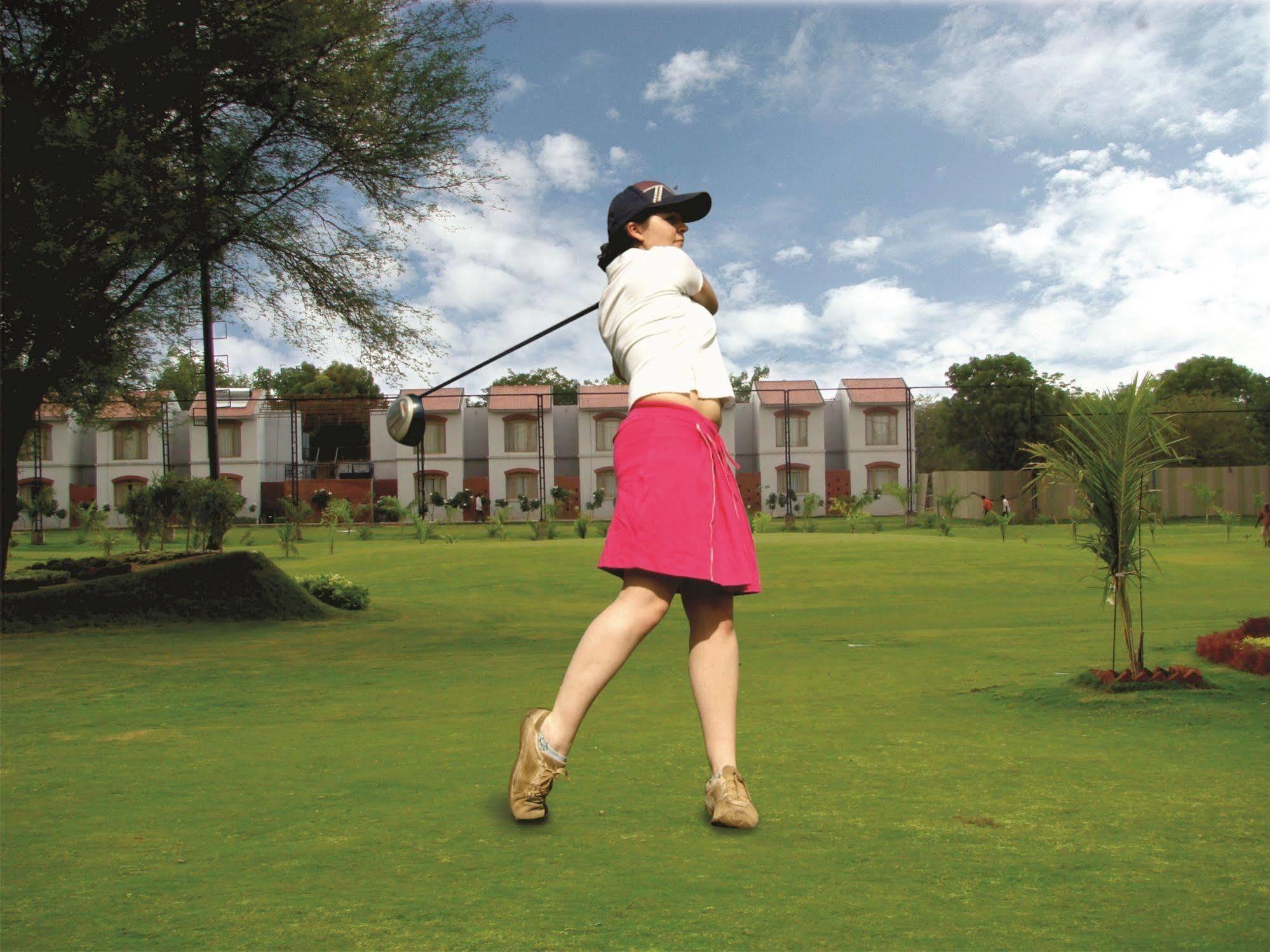 Cambay Sapphire, Gandhinagar Otel Dış mekan fotoğraf