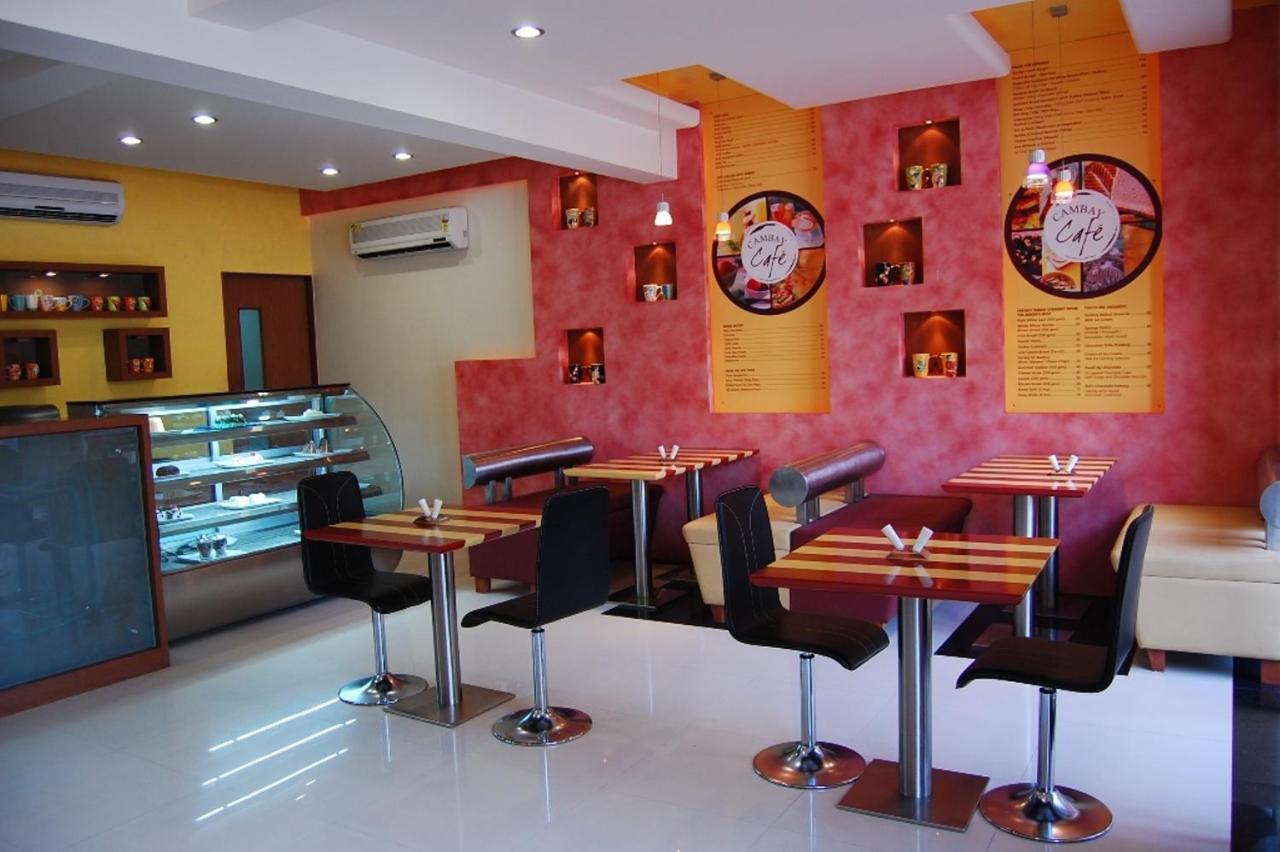 Cambay Sapphire, Gandhinagar Otel Dış mekan fotoğraf
