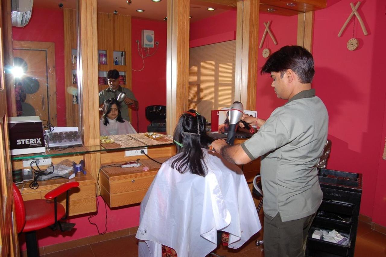 Cambay Sapphire, Gandhinagar Otel Dış mekan fotoğraf