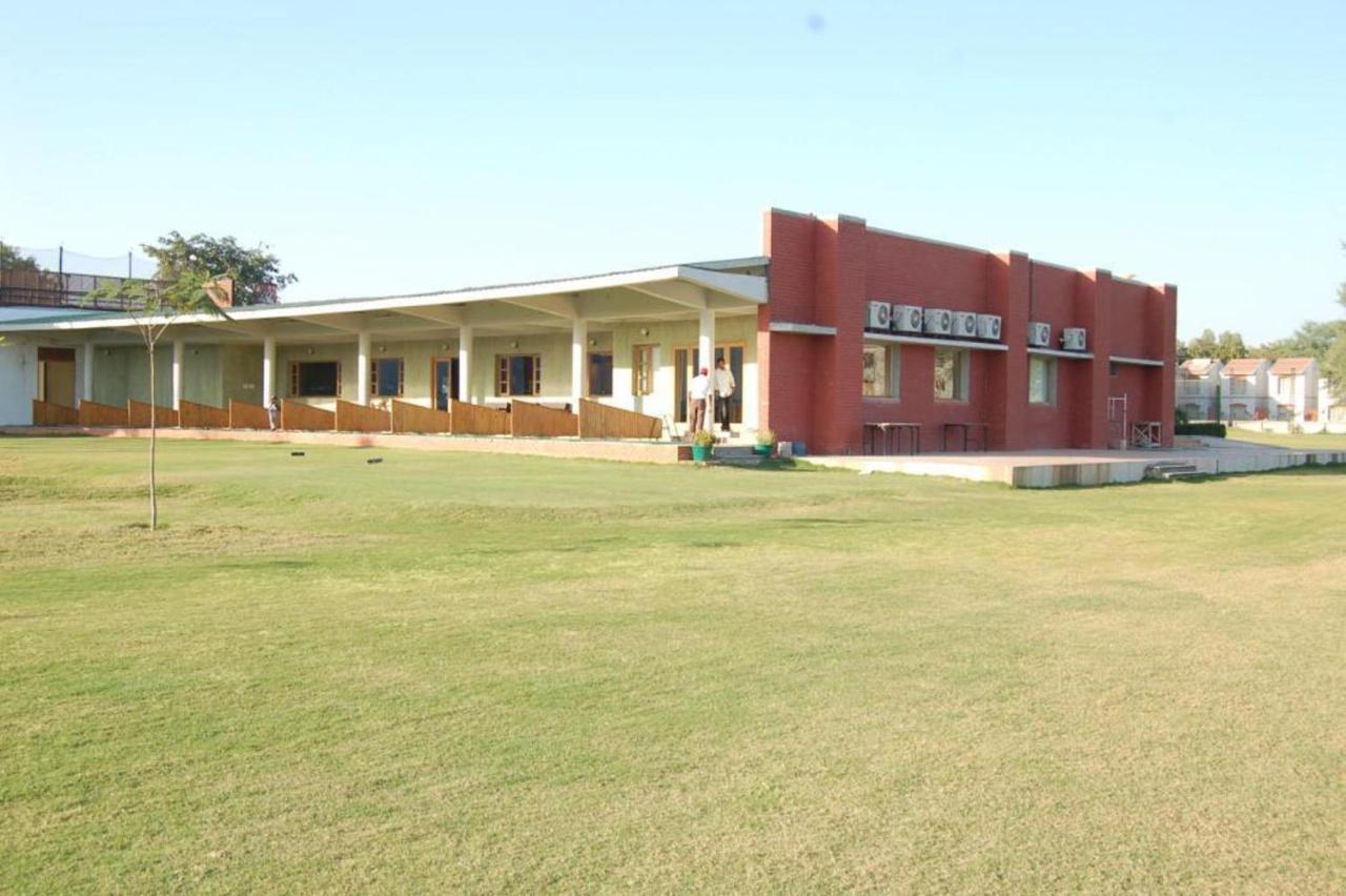 Cambay Sapphire, Gandhinagar Otel Dış mekan fotoğraf