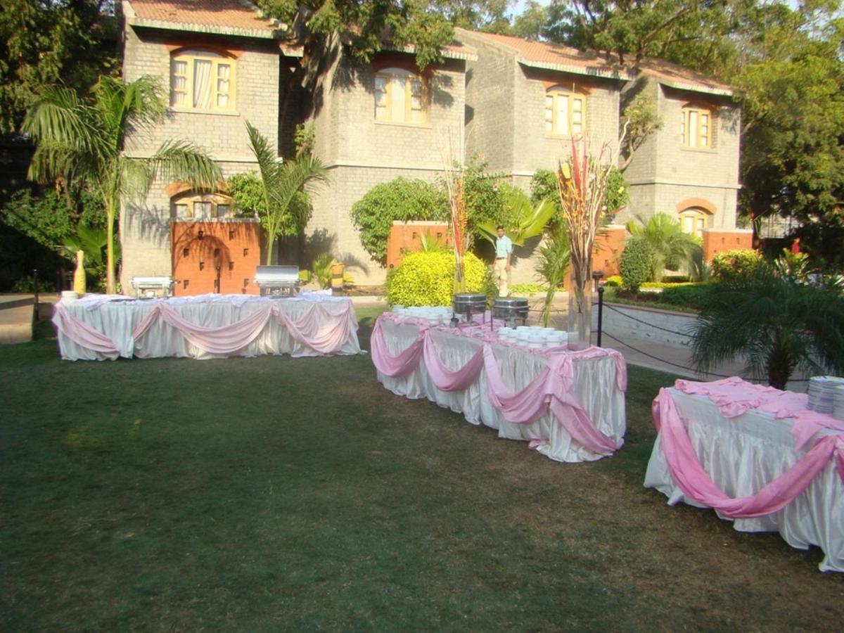 Cambay Sapphire, Gandhinagar Otel Dış mekan fotoğraf
